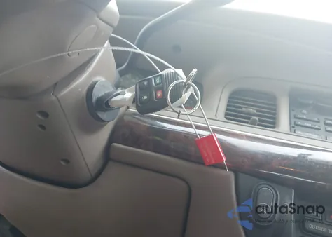 2004 Mercury Grand Marquis Ls из США, поврежденный, VIN 2MEFM75W14X675043